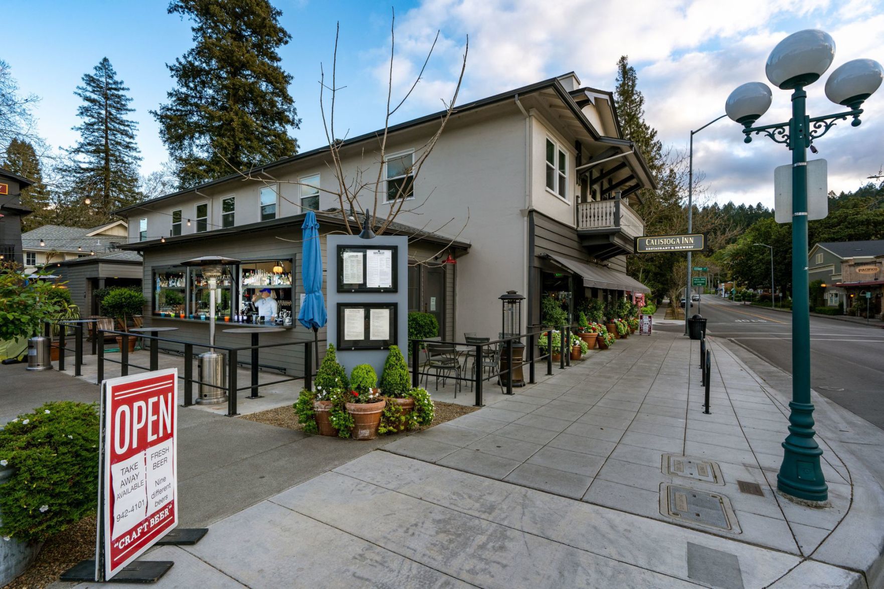 Calistoga Inn Restaurant & Brewery